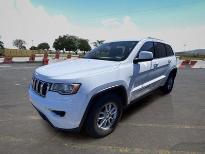 2018 Jeep Grand Cherokee Laredo E