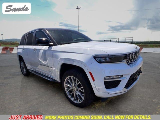 2023 Jeep Grand Cherokee Summit