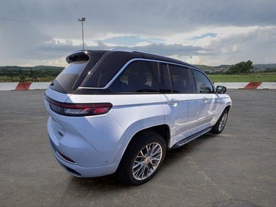 2023 Jeep Grand Cherokee Summit
