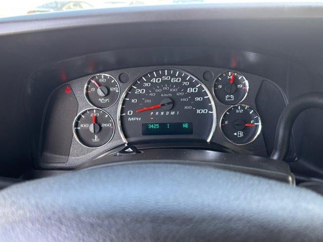 2024 Chevrolet Express Passenger 2500 1LS