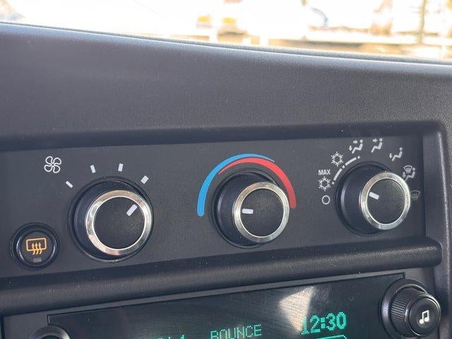 2024 Chevrolet Express Passenger 2500 1LS