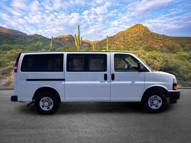 2024 Chevrolet Express Passenger 2500 1LS