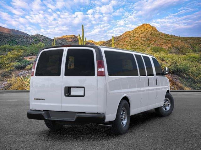 2025 Chevrolet Express Passenger 1LS