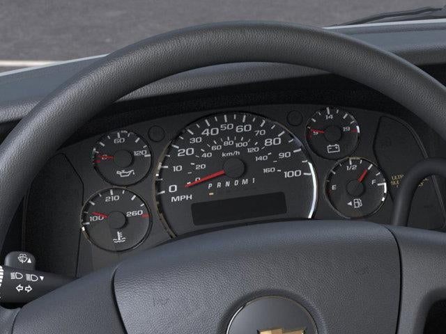 2025 Chevrolet Express Passenger 3500 1LT