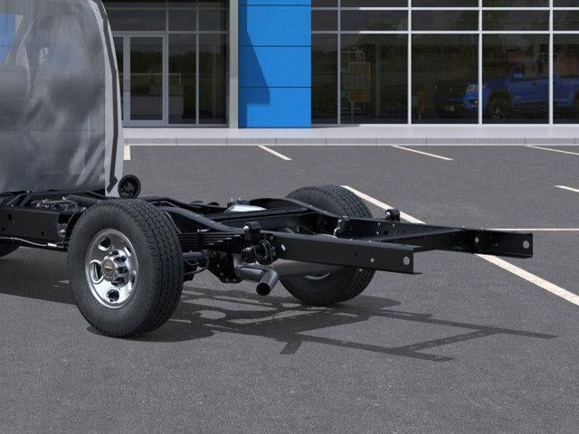 2025 Chevrolet Express Cutaway 3500 Base