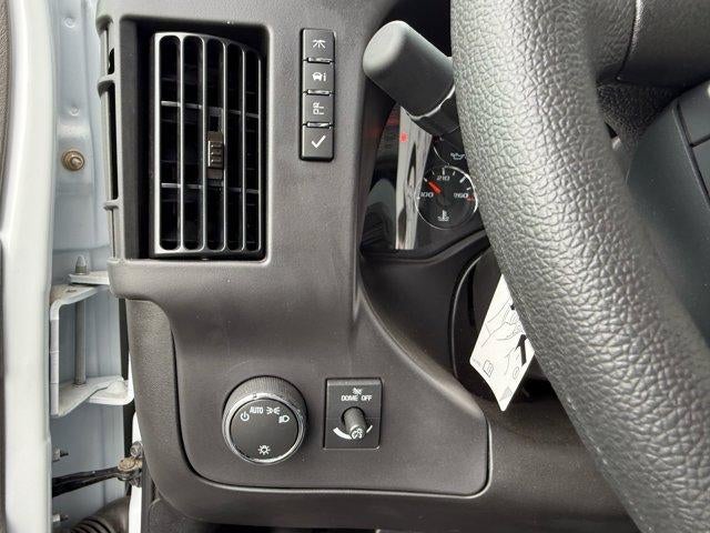 2025 Chevrolet Express Cutaway 3500 Base