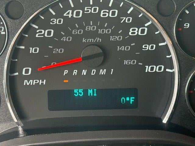 2025 Chevrolet Express Cutaway 3500 Base