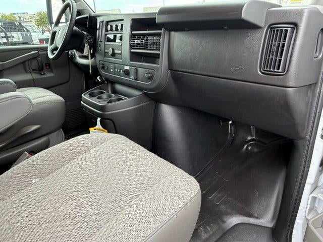 2025 Chevrolet Express Cutaway 3500 Base