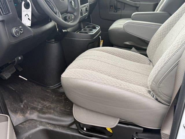 2025 Chevrolet Express Cutaway 3500 Base