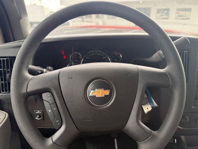 2025 Chevrolet Express Cutaway 3500 Base