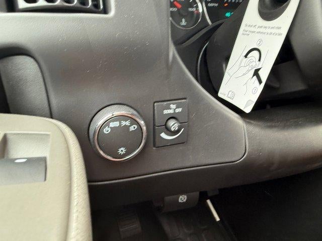 2025 Chevrolet Express Cutaway 3500 Base