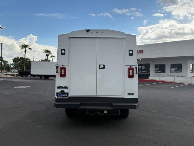 2025 Chevrolet Express Cutaway 3500 Base