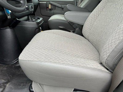 2025 Chevrolet Express Cutaway 3500 Base