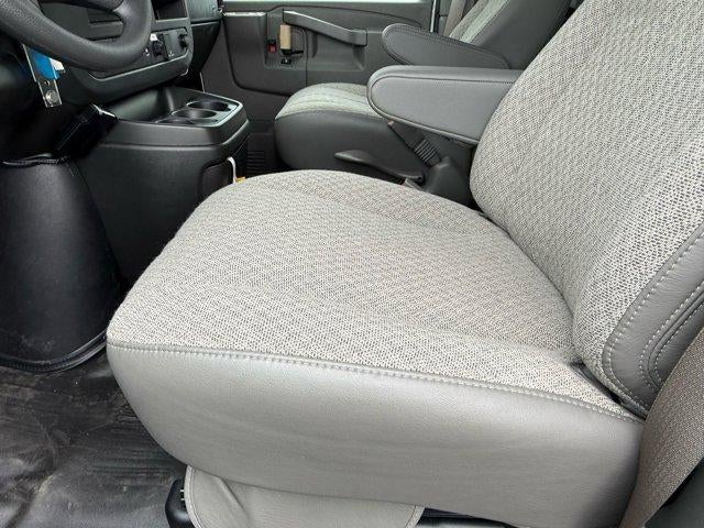 2025 Chevrolet Express Cutaway 3500 Base