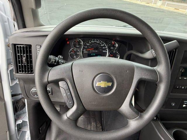 2025 Chevrolet Express Cutaway 3500 Base