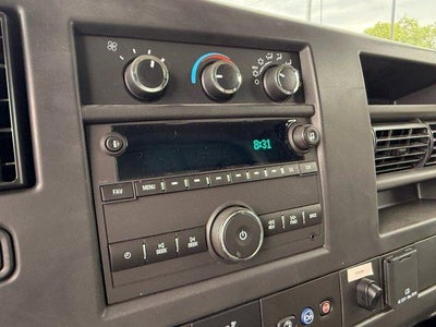 2025 Chevrolet Express Cutaway 3500 Base