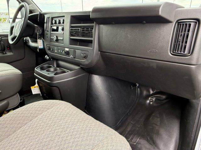 2025 Chevrolet Express Cutaway 3500 Base