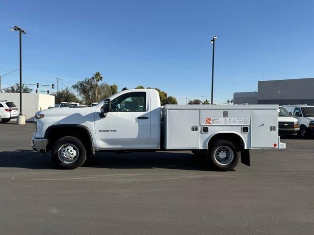 2025 Chevrolet Silverado 3500 HD Chassis Cab Work Truck