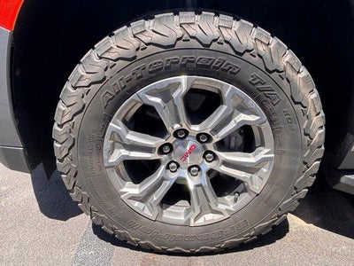 2022 GMC Yukon SLE