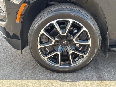 2025 Chevrolet Suburban RST