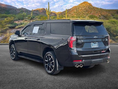2025 Chevrolet Suburban RST