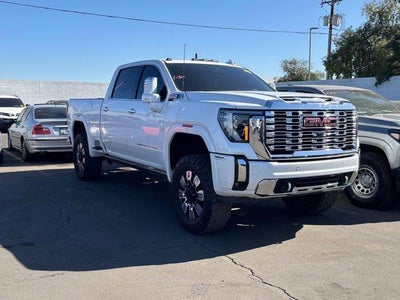 2024 GMC Sierra 3500 HD Denali