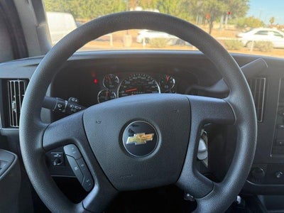 2025 Chevrolet Express Cutaway 3500 Base