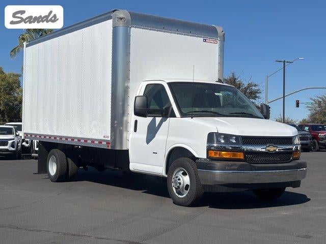 2025 Chevrolet Express Cutaway 3500 Base