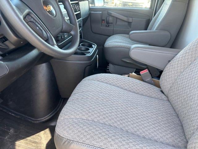 2025 Chevrolet Express Cutaway 3500 Base