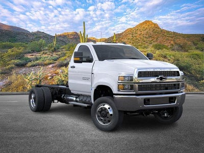 2025 Chevrolet Silverado 6500 HD Work Truck