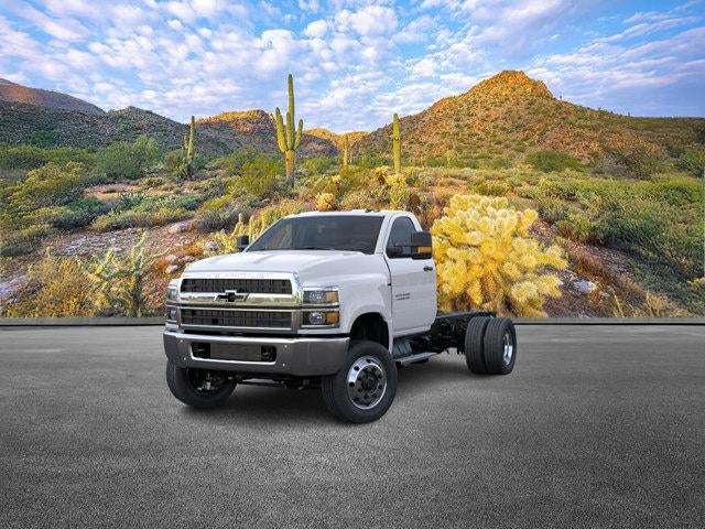 2025 Chevrolet Silverado 6500 HD Work Truck