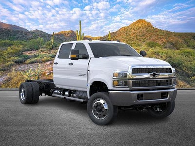 2025 Chevrolet Silverado 6500 HD Work Truck