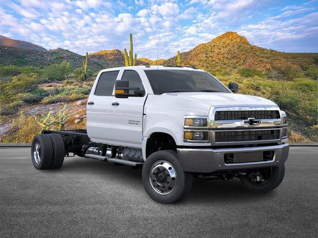 2025 Chevrolet Silverado 6500 HD Work Truck