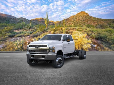 2025 Chevrolet Silverado 6500 HD Work Truck