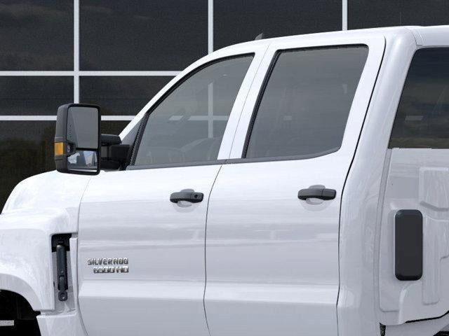 2025 Chevrolet Silverado 6500 HD Work Truck
