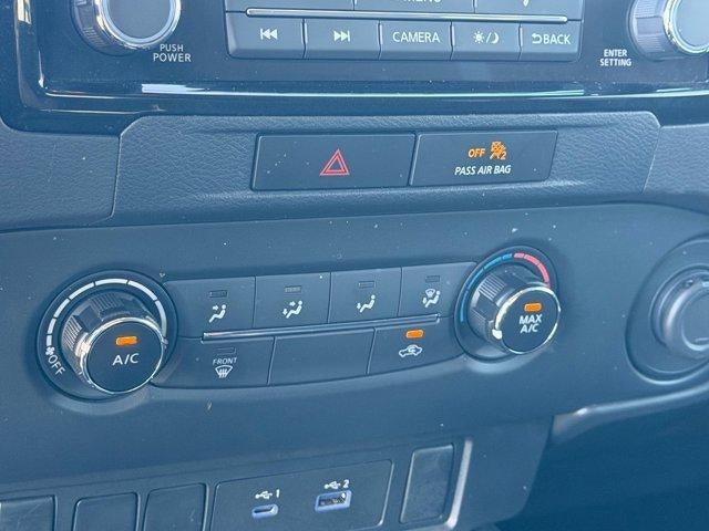 2022 Nissan Frontier SV