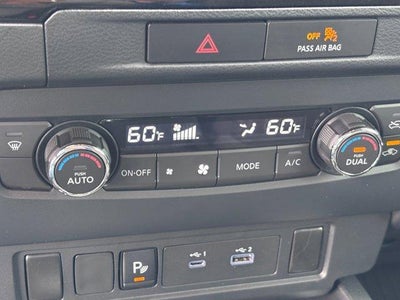 2022 Nissan Frontier SV