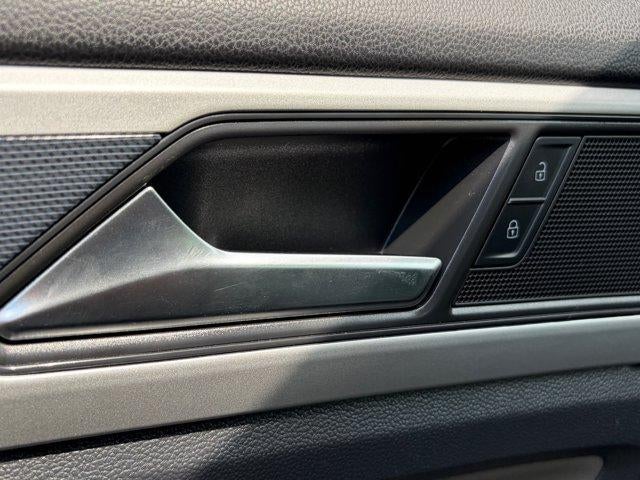 2021 Volkswagen Atlas 3.6L V6 SE w/Technology R-Line
