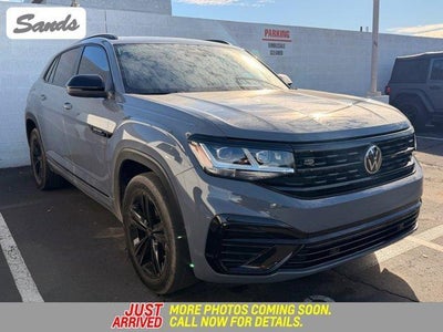 2023 Volkswagen Atlas Cross Sport 2.0T SEL R-Line Black