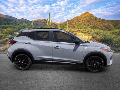 2023 Nissan Kicks SR