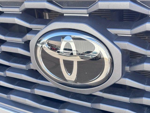 2022 Toyota Tacoma 2WD SR5