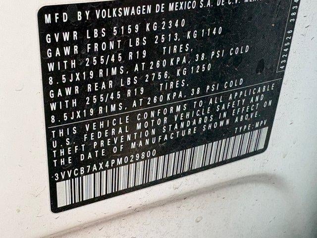 2023 Volkswagen Tiguan SE R-Line Black