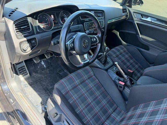 2017 Volkswagen Golf GTI S