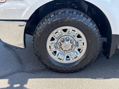 2017 Nissan NV Passenger SL