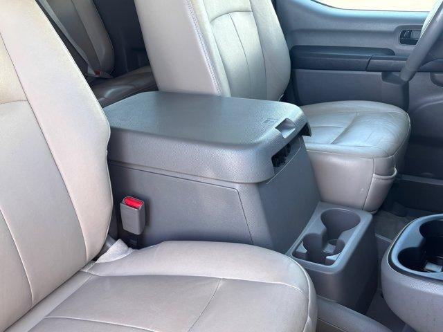 2017 Nissan NV Passenger SL