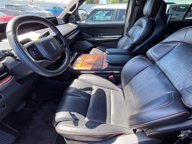 2025 Lincoln Navigator Black Label