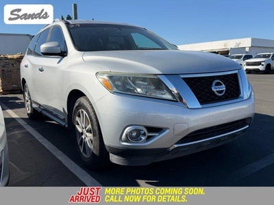 2016 Nissan Pathfinder SL