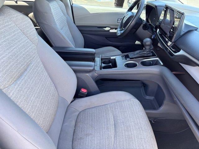 2021 Toyota Sienna LE