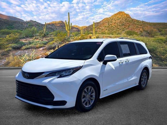 2021 Toyota Sienna LE