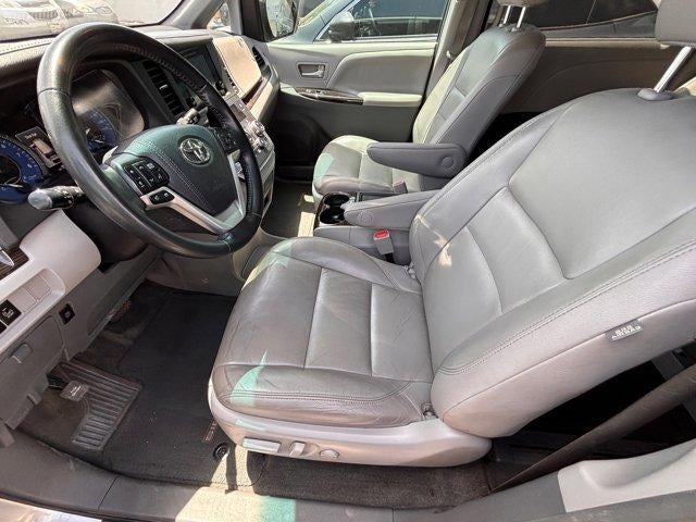2015 Toyota Sienna XLE